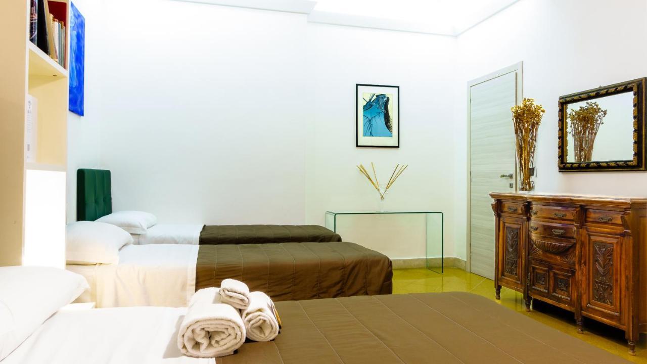 Suite In Center Palermo Bagian luar foto